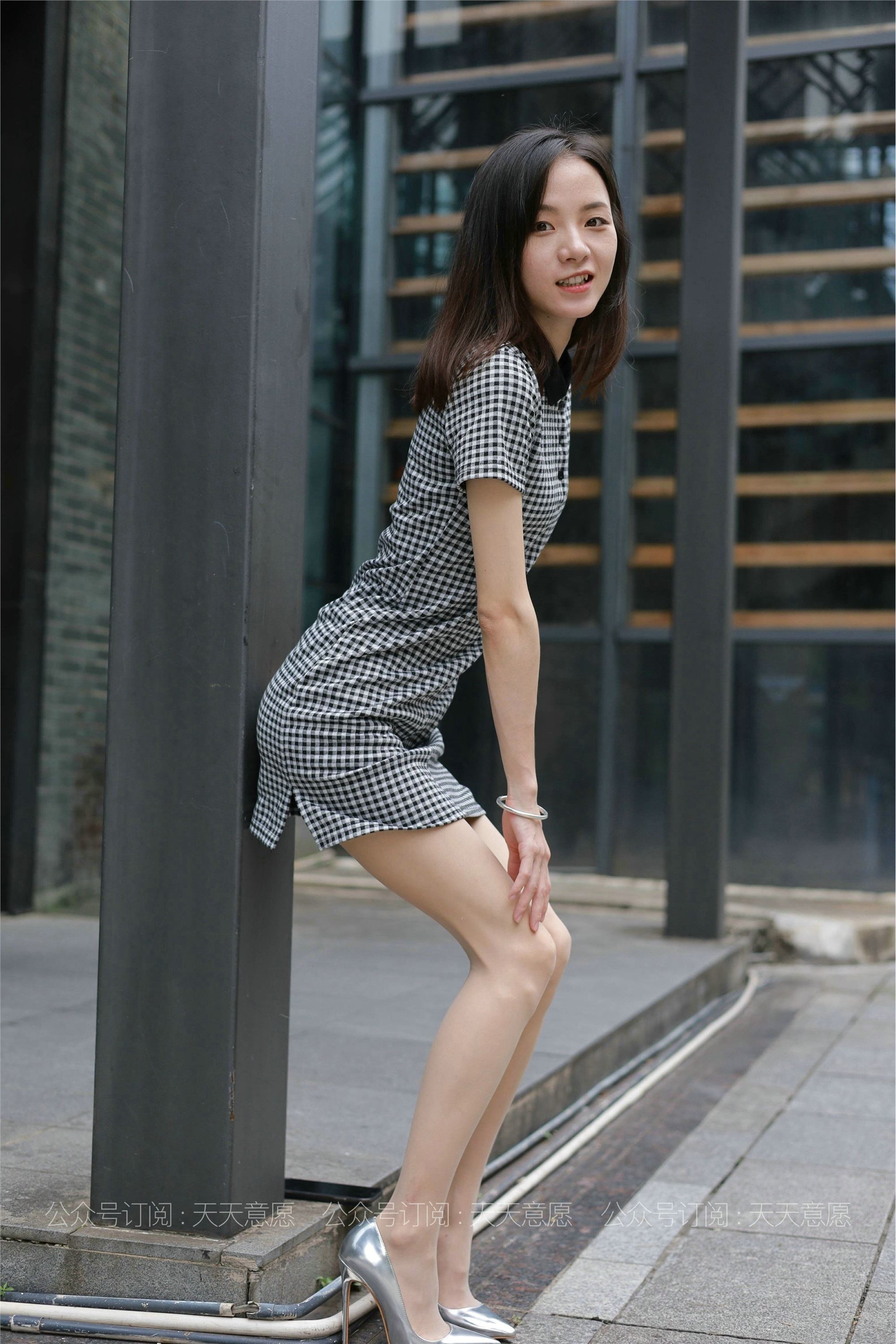 IESS异思趣向  2021.07.22 丝享家867：小六《格子连衣裙》